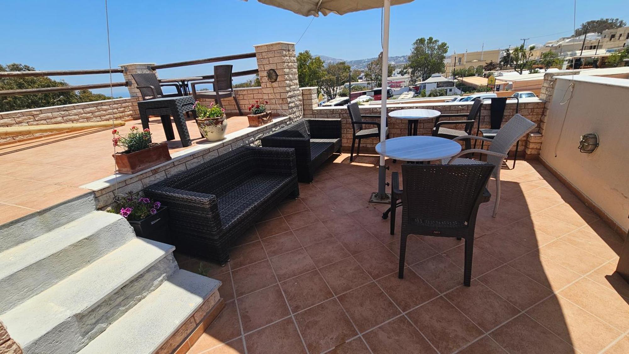 Villa Roussa Center Fira (Santorini)